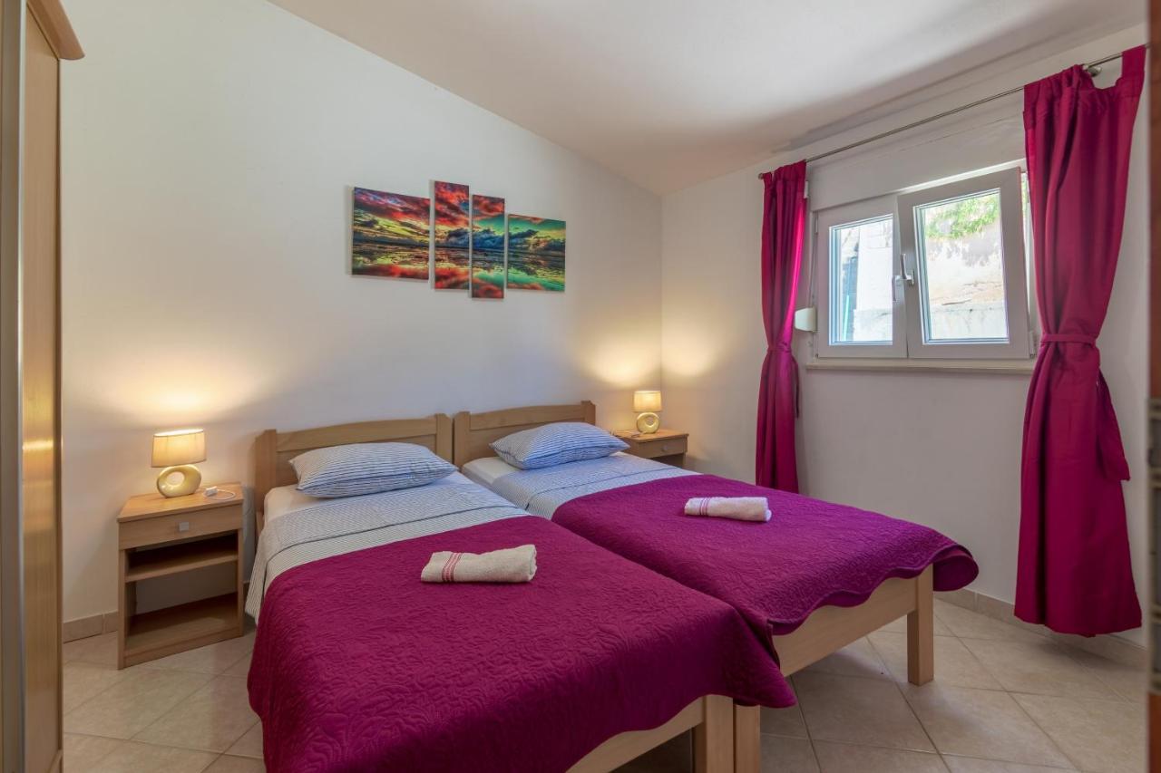 Seaside Secluded Apartments Cove Torac, Hvar - 575 Gdinj Kültér fotó