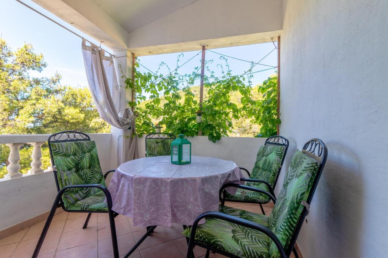 Seaside Secluded Apartments Cove Torac, Hvar - 575 Gdinj Kültér fotó