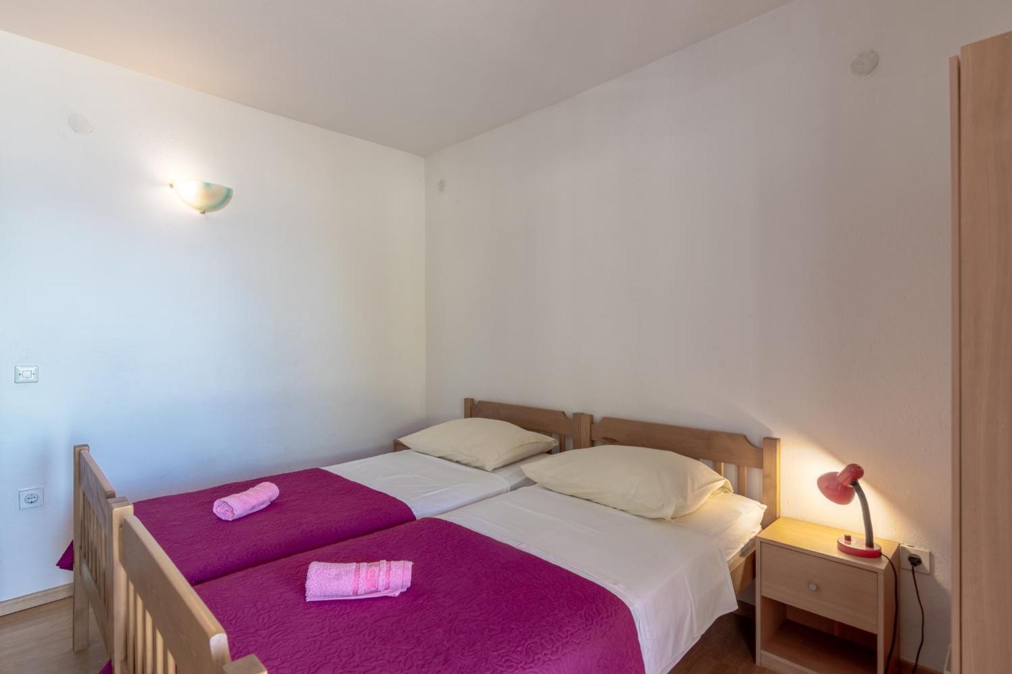 Seaside Secluded Apartments Cove Torac, Hvar - 575 Gdinj Szoba fotó
